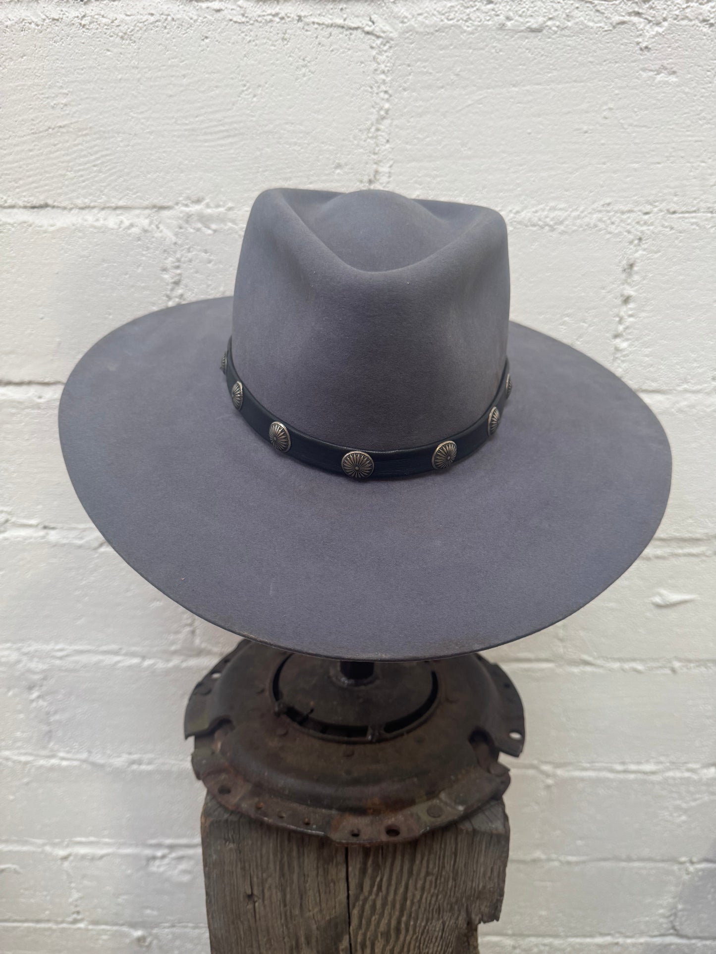 Black with Round Flowers Bursts Hat Band- Peyote Bird