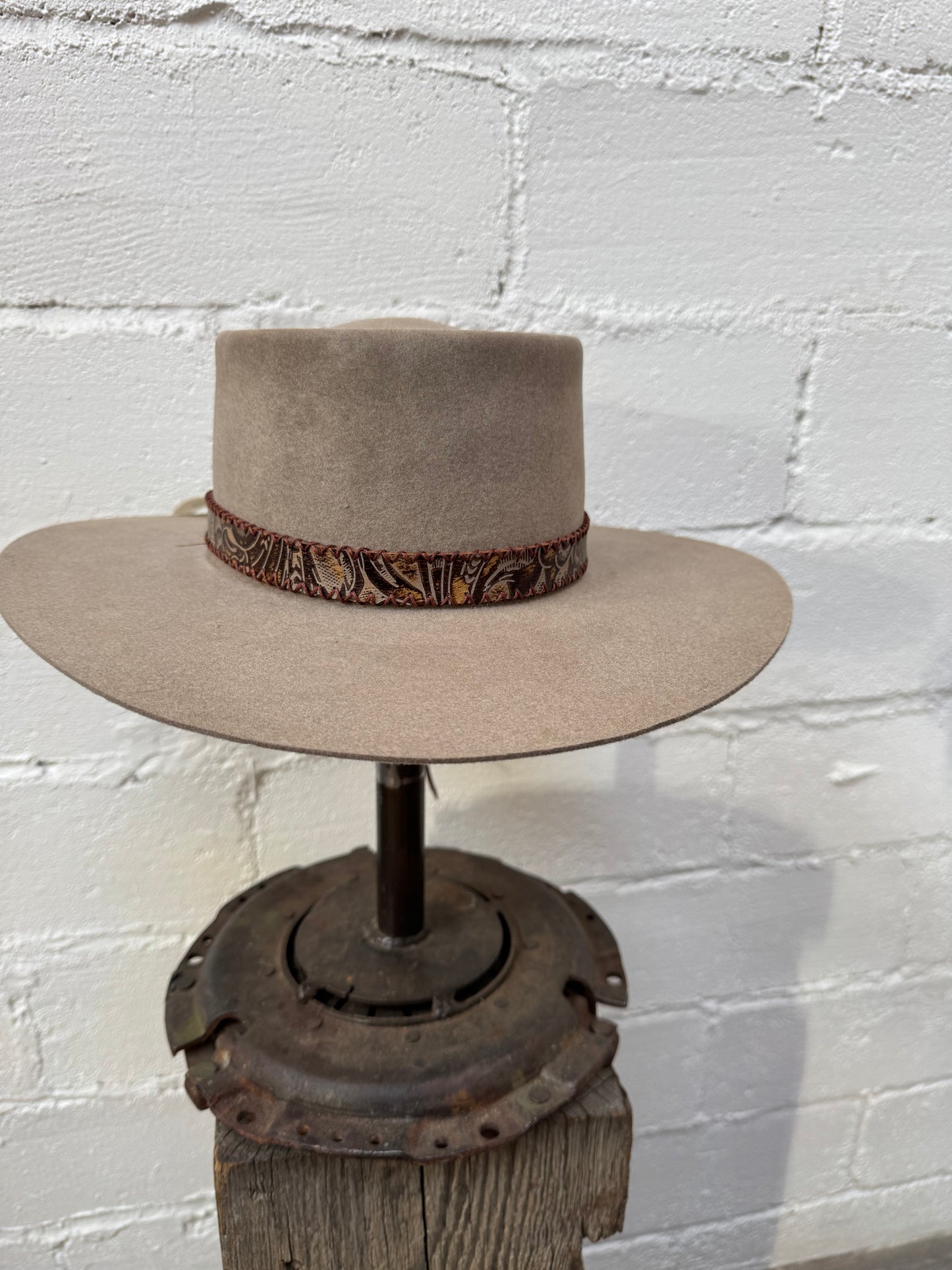 Bridger Leather Embossed Band with Antler Button