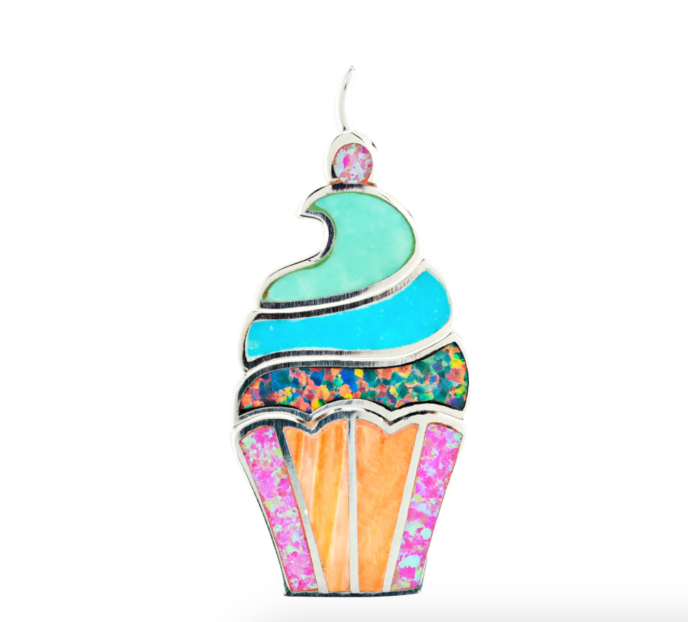 CUPCAKE PIN