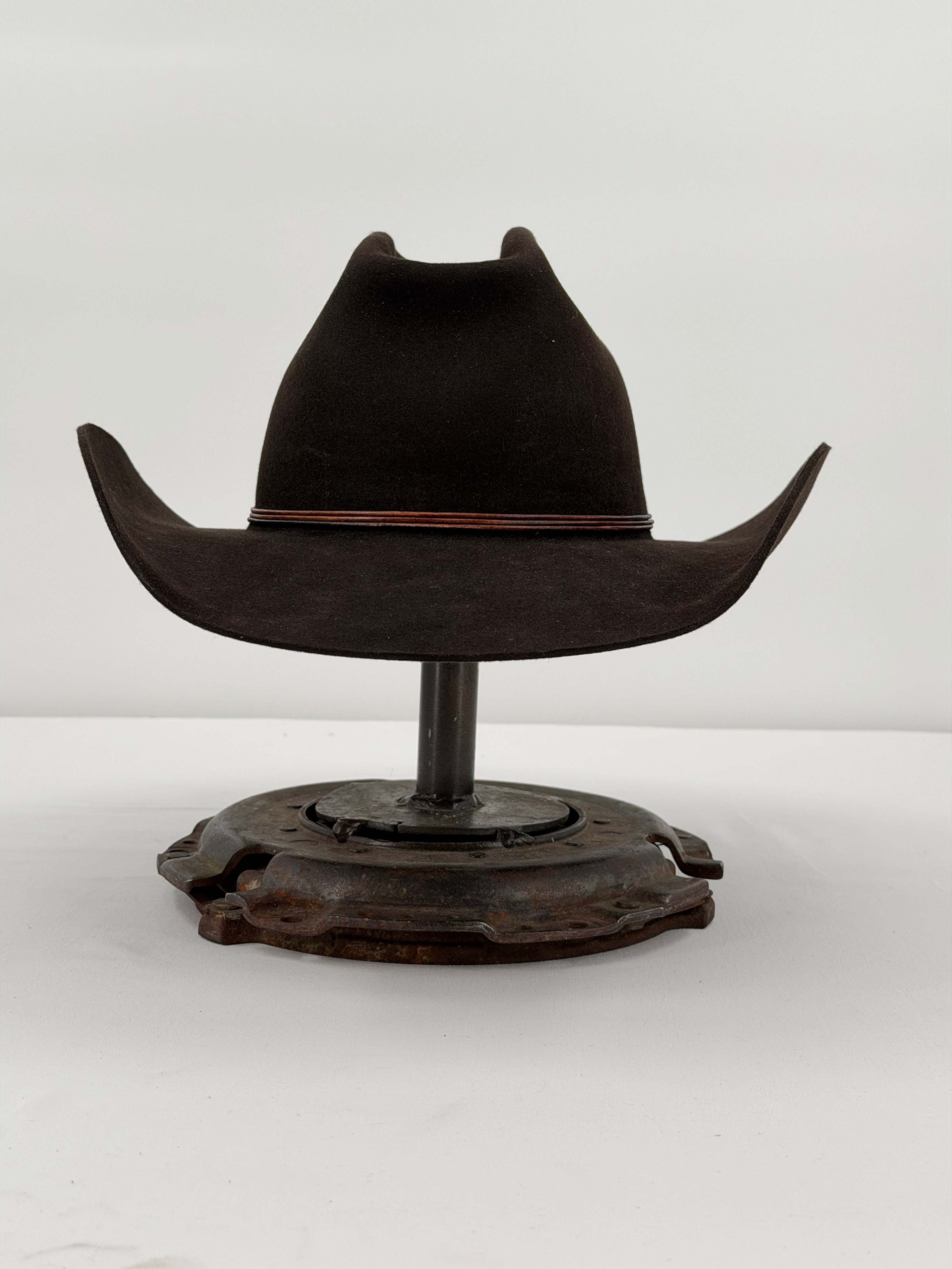 Dark Brown Round Beaver Hat - 7+
