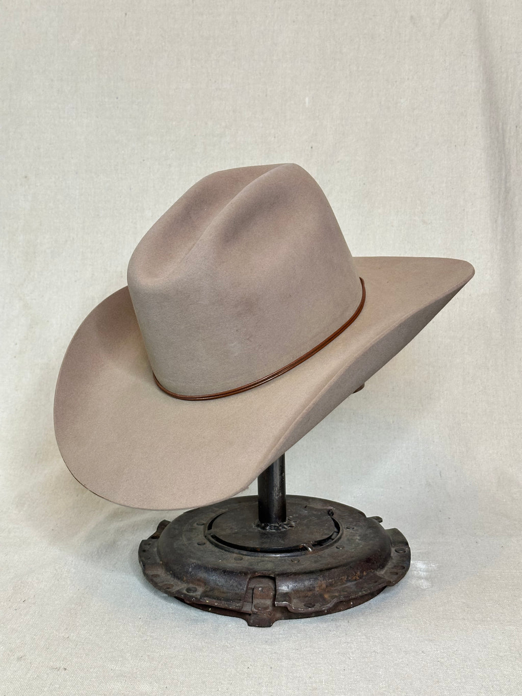 Tan Round Nutria Hat - 7+