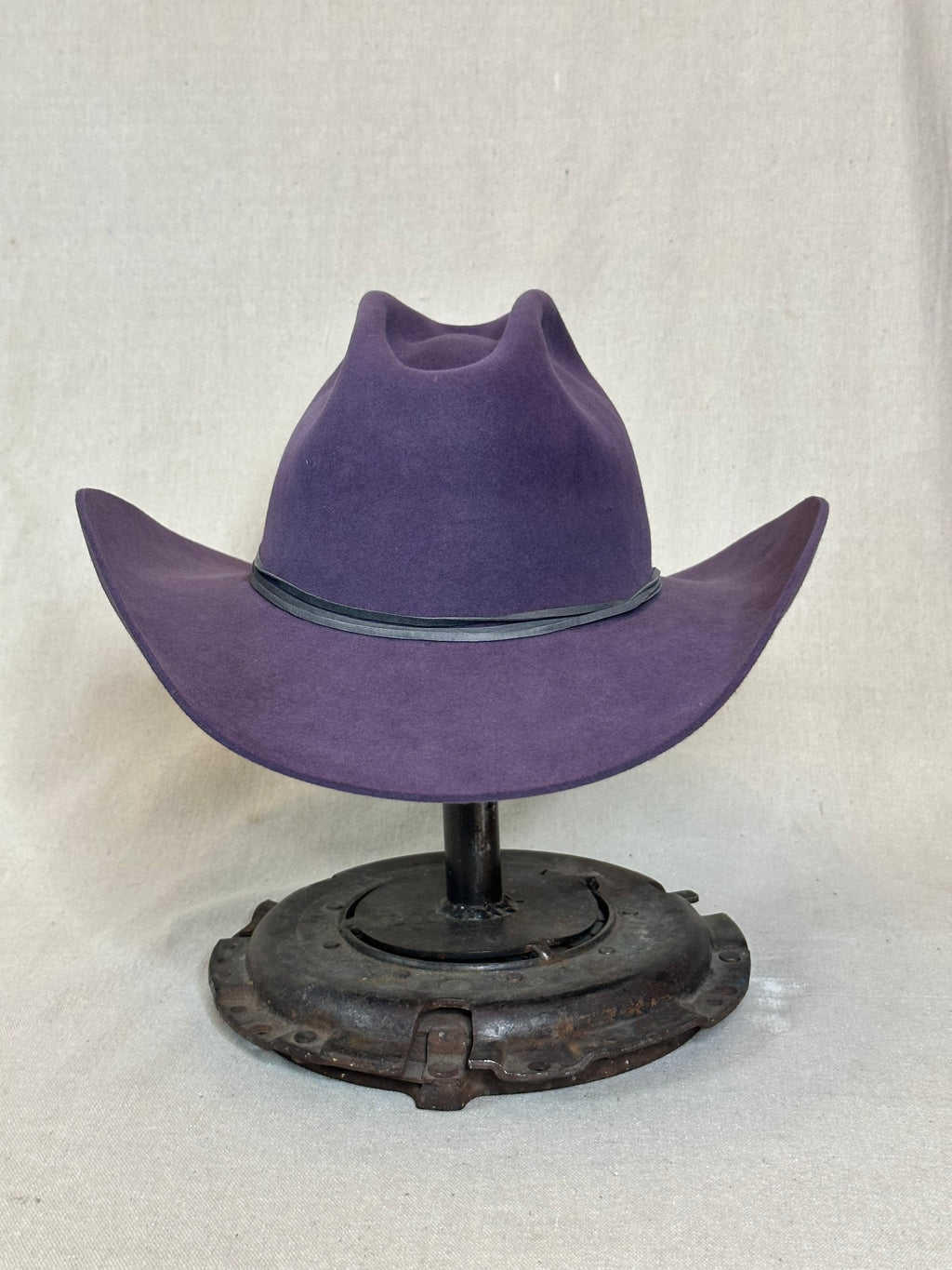 Violet Round Beaver Hat - 7 3/8
