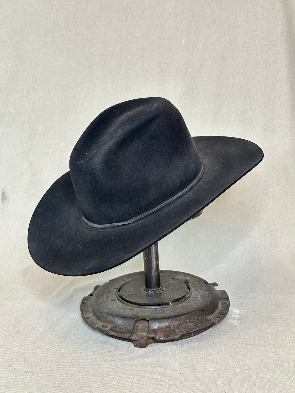 Black Long Beaver Hat - 7 1/8