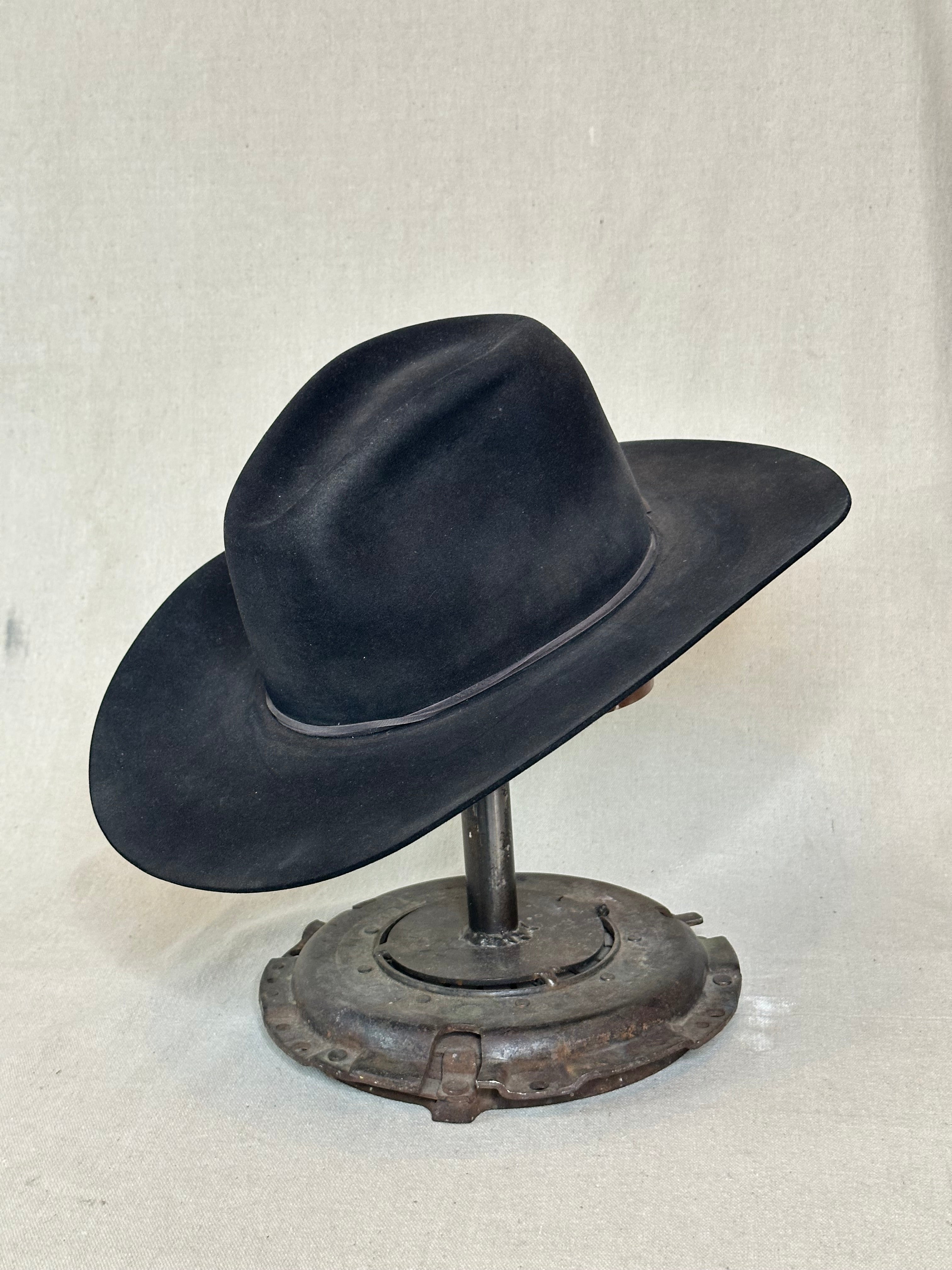 Black Long Beaver Hat - 7 1/8