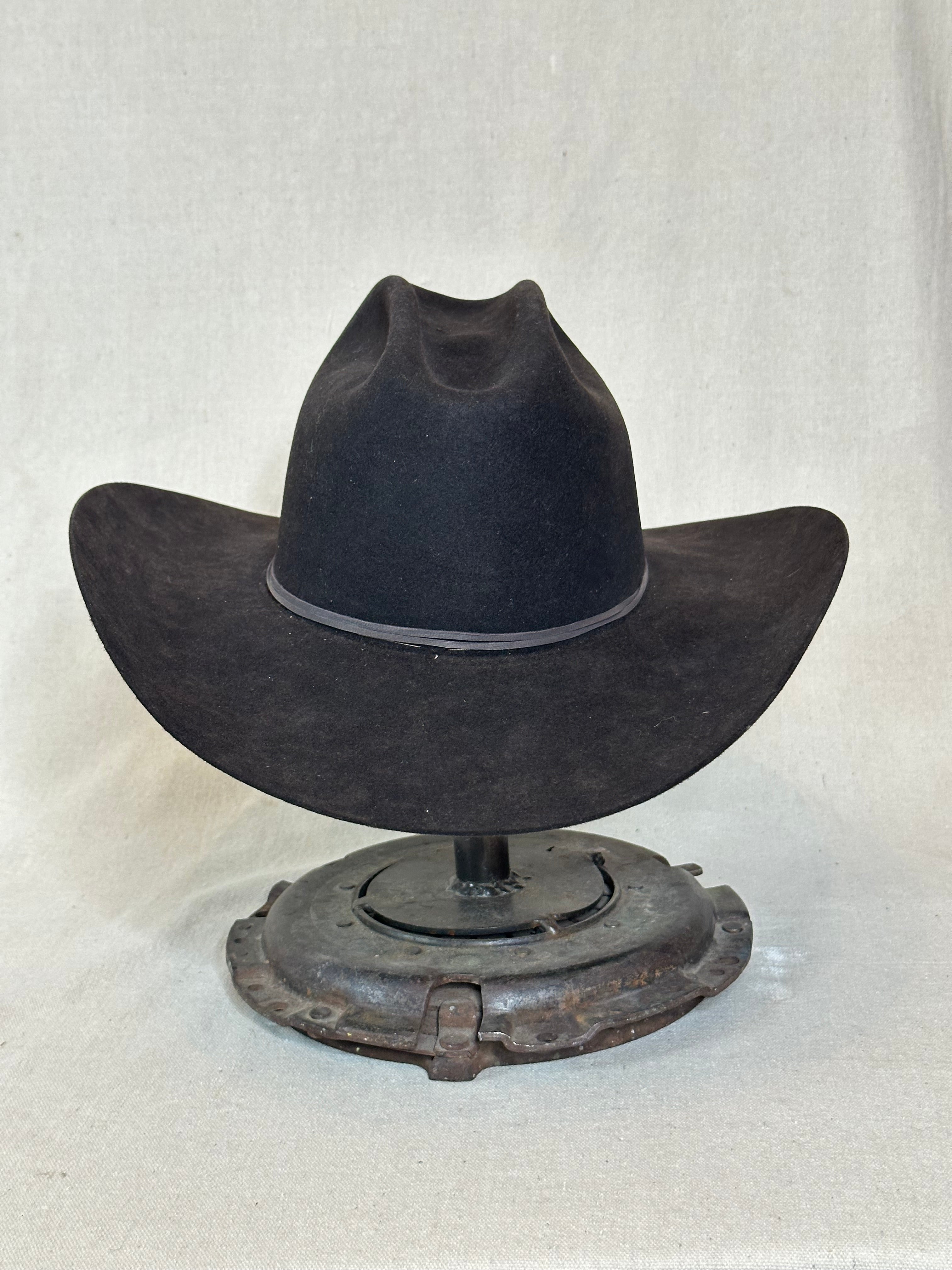 Black Oval Beaver Hat - 7+