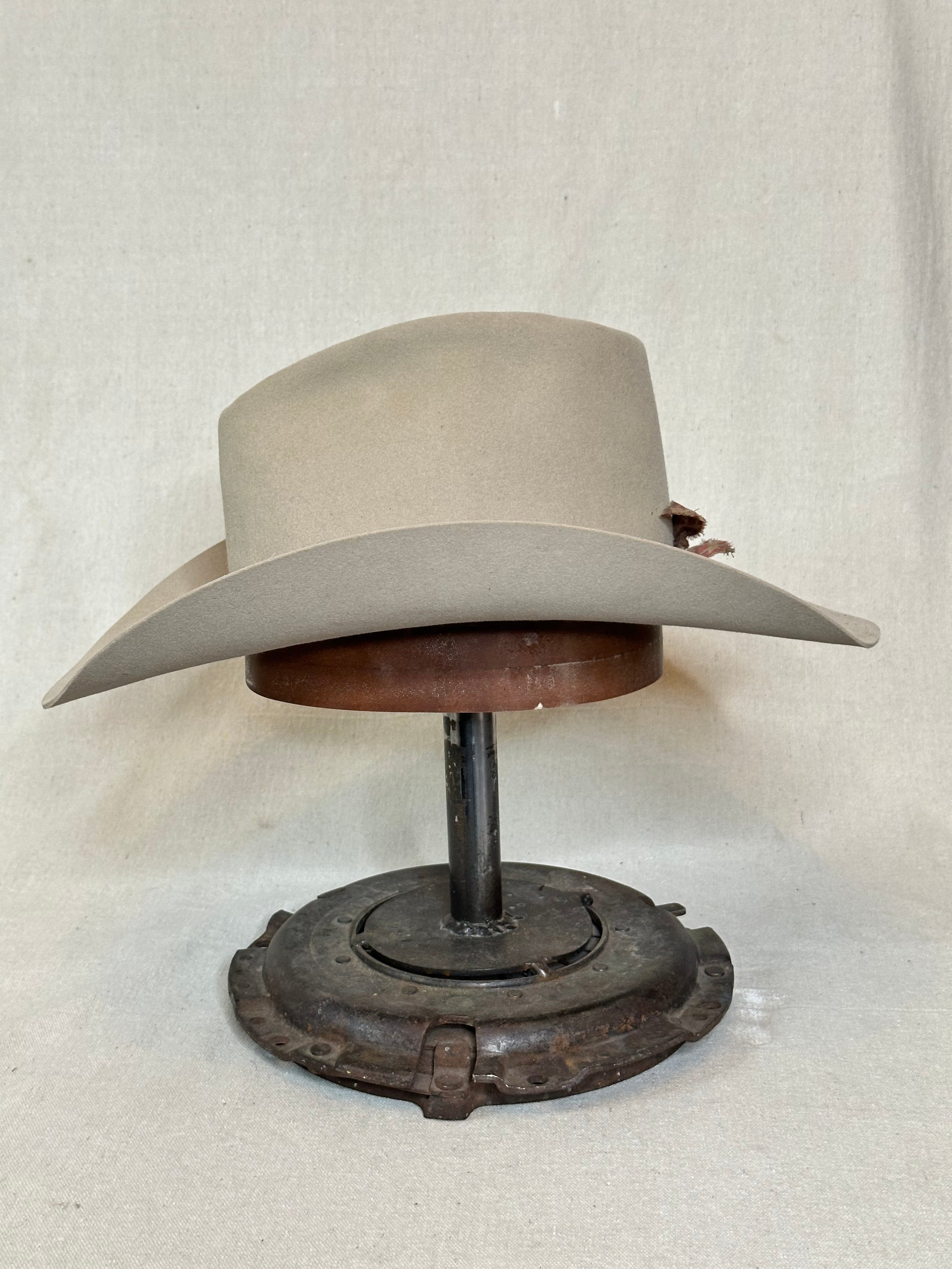 Bone Oval Beaver Hat - 6 3/4