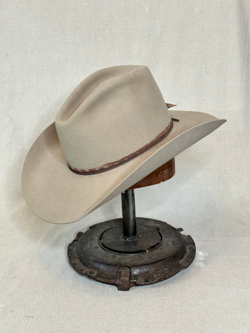 Bone Oval Beaver Hat - 6 3/4