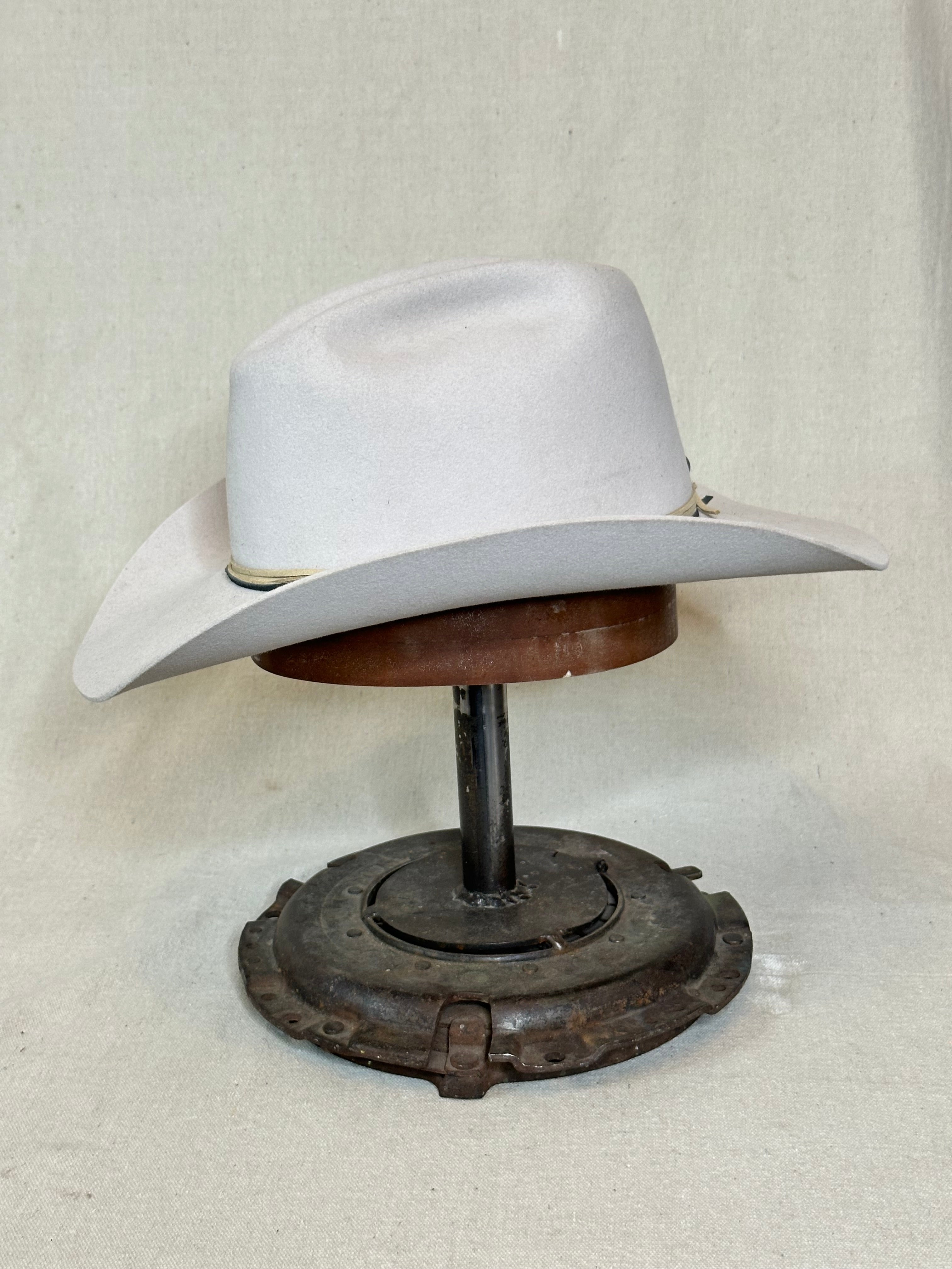 Bone Oval Beaver Hat - 6 3/4