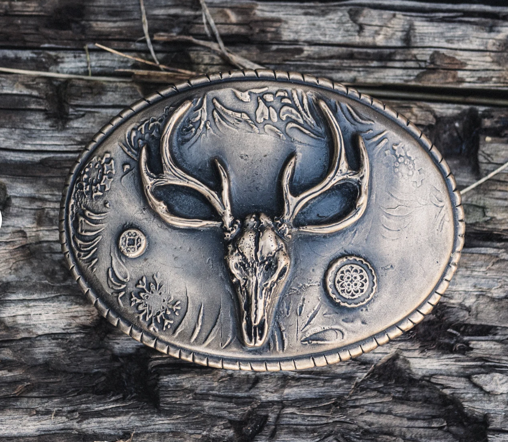 Oval Whitetail Skull Waterhorse Bronze Buckle